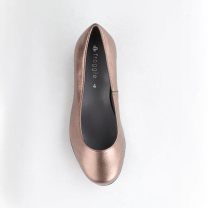 Froggie Wider Fit Court Shoe in Lead - 10099 - top angle.